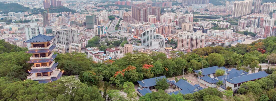 鳳崗努力“繡出”城市生活新面貌，讓市民群眾感受到精細(xì)化管理帶來的提升與變化。.jpg